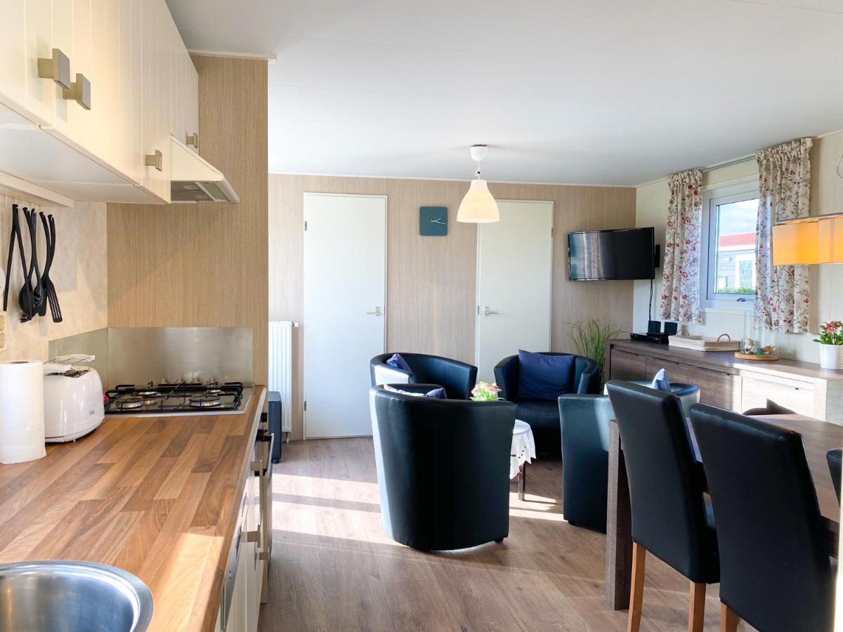 Kindvriendelijk Chalet Voor 6 Personen Se05 Serooskerke  Exterior foto
